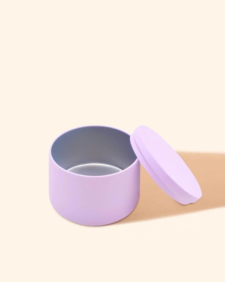 Cosmo Candle Tin 230ml in Lilac – pastel purple finish