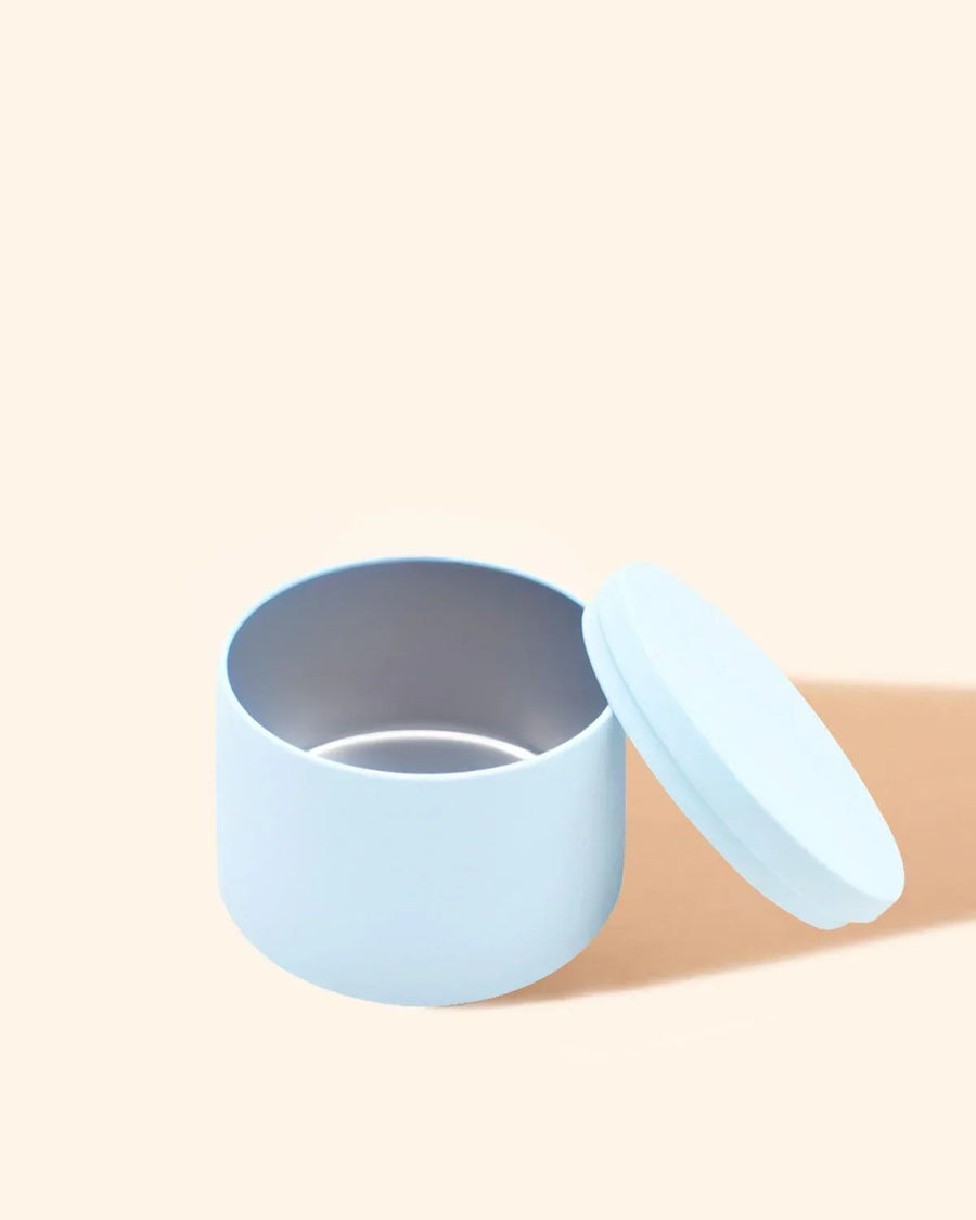 Cosmo Candle Tin 230ml in Baby Blue – sky blue finish