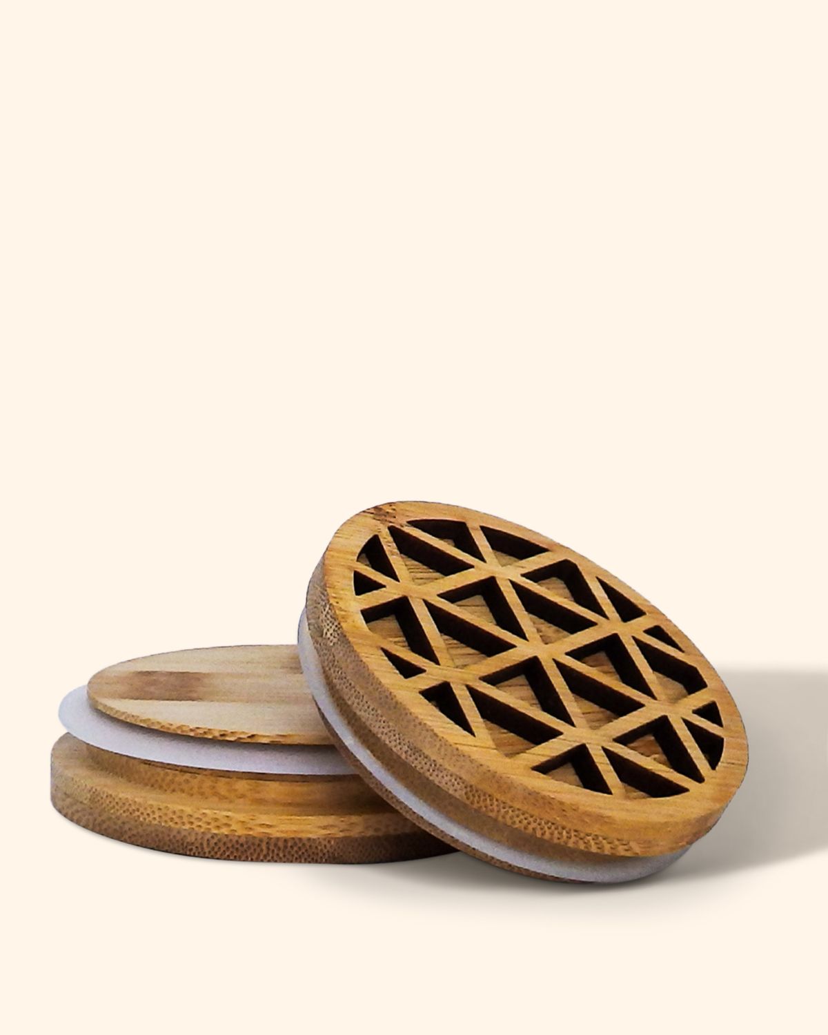 Triangle Cut Bamboo Lids - Medium - Natural Varnished - Wickii